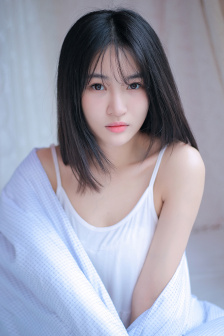 强奸女老师详情介绍